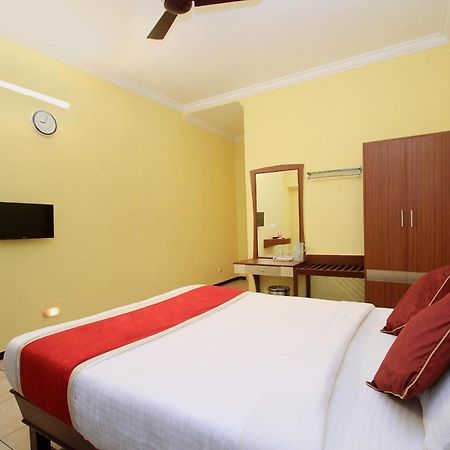 Hotel Kudla Rasaprakash マンガロール エクステリア 写真